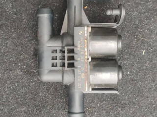 кран отопителя (печки) BMW 5 серия F07/F10/F11 F10 2011, 3.0 л., N57 D30 A, дизель, МКПП, седан, задний привод, 9310349