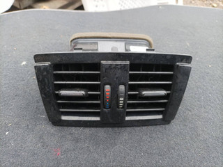 дефлектор обдува салона BMW 3 серия F30/F31/F34 F30 2012, 2.0 л., N20 B20 A, бензин, АКПП, черный, седан, задний привод, правый руль, 9265350
