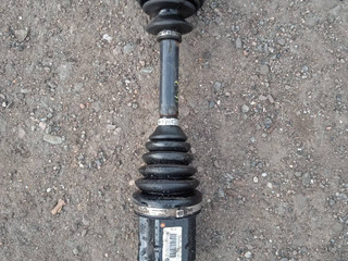полуось передняя левая (приводной вал, ШРУС) BMW X5 E53 [рестайлинг] 2005, 3.0 л., дизель, АКПП, внедорожник 5 дв., правый руль, 7505003