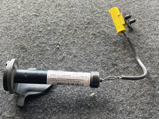 пиропатрон петли капота BMW 6 серия F06/F12/F13 F06 2014, 4.0 л., дизель, a300, седан, 7263055