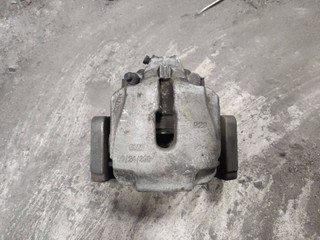 суппорт передний левый BMW 5 серия F07/F10/F11 2011, 3.0 л., i, N52N B30 A, бензин, АКПП, седан, задний привод