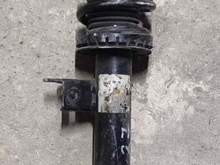 амортизатор передний левый BMW 5 серия F07/F10/F11 (2009 - 2013), 3.5 л., бензин, АКПП