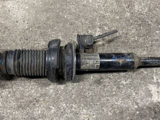амортизатор передний левый BMW 5 серия F07/F10/F11 2011, 3.0 л., дизель, 6778787