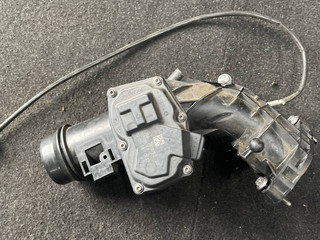 заслонка дроссельная BMW X6 F16 2018, 4.0 л., дизель, АКПП, внедорожник 5 дв., полный привод, 7810752, 8519492, 7810765