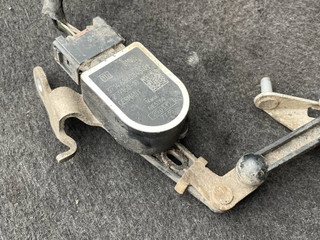 датчик дорожного просвета передний BMW 5 серия F10/F11 [рестайлинг] F10 2015, 3.0 л., N57 D30 A, дизель, АКПП, 416, седан, задний привод, правый руль, 6860843