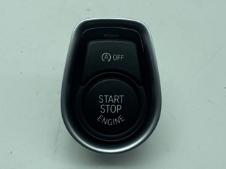 кнопка запуска двигателя BMW 1 серия F20/F21 [2-й рестайлинг] F20 2019, 3.0 л., i, B58 B30 A, бензин, АКПП, купе, задний привод, правый руль, 9250734