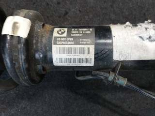 амортизатор передний правый BMW X5 F15 2016, 3.0 л., N57 D30 A, дизель, АКПП, a52, внедорожник 5 дв., полный привод, правый руль, 6875084