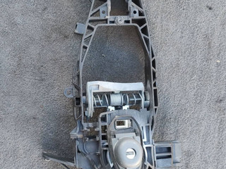 скелет ручки двери передней левой BMW X3 G01 2019, 3.0 л., 7439221