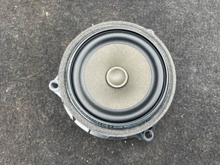 динамик двери BMW X5 F15 2016, 3.0 л., N57 D30 A, дизель, АКПП, a52, внедорожник 5 дв., полный привод, правый руль, 9337807