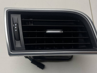 дефлектор обдува салона Porsche Macan 1 поколение 95B 2016, 3.6 л., MCT.LA, бензин, АКПП, c9x, внедорожник 5 дв., полный привод, 95B819701