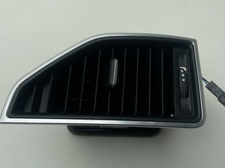 дефлектор обдува салона Porsche Macan 1 поколение 95B 2016, 3.6 л., MCT.LA, бензин, АКПП, c9x, внедорожник 5 дв., полный привод, 95B819201