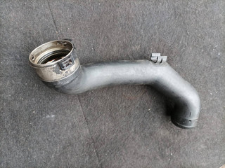 патрубок интеркулера BMW 5 серия F07/F10/F11 2011, 3.0 л., i, N55 B30 A, бензин, АКПП, серый, седан, полный привод, 7582314