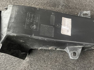 воздуховод тормозной правый BMW 7 серия F01/F02 F01 2009, 4.0 л., дизель, АКПП, imperial-blau brillant metallic, седан, задний привод, правый руль, 7898882