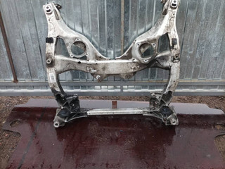балка подвески передняя (подрамник) BMW 7 серия F01/F02 F01 2009, 4.0 л., дизель, АКПП, imperial-blau brillant metallic, седан, задний привод, правый руль, 6775762