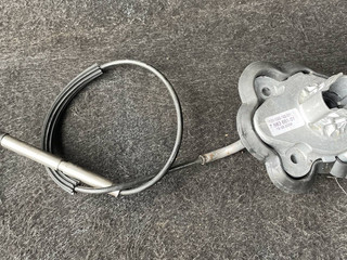 Механизм аварийной разблокировки АКПП BMW 7 серия F01/F02 F01 2009, 4.0 л., дизель, АКПП, imperial-blau brillant metallic, седан, задний привод, правый руль, 24507583661