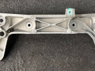 кронштейн КПП BMW M2 F87 2016, 3.0 л., i, N55 B30 A, бензин, МКПП, купе, задний привод, правый руль, 6796611