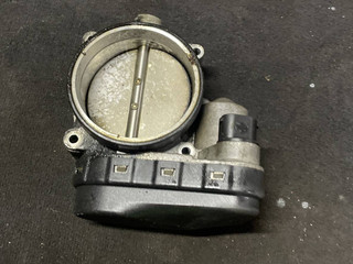 заслонка дроссельная BMW X5 E53 2001, 4.4 л., бензин, внедорожник 5 дв., 13541435959