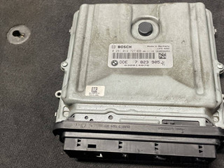 блок управления двигателем BMW 7 серия F01/F02 F01 2009, 3.0 л., N57 D30 A, дизель, АКПП, седан, задний привод, правый руль, 7823905, 0281014727