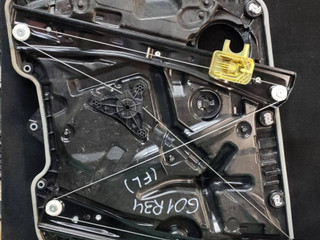 стеклоподъемник передний левый BMW X3 G01 2019, 2.0 л., B48 B20 B, бензин, АКПП, внедорожник 5 дв., полный привод, правый руль, 7487599