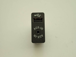 разъем AUX / USB BMW X6 F16 2019, 3.5 л., бензин, АКПП, внедорожник 5 дв., 9266607