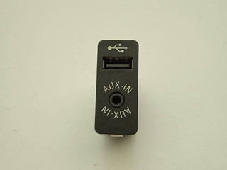 разъем AUX / USB BMW X6 F16 2019, 3.5 л., бензин, АКПП, внедорожник 5 дв., 9266607