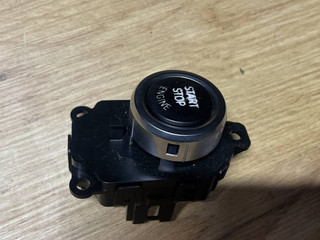 кнопка запуска двигателя BMW 7 серия F01/F02 F01 2009, 3.0 л., дизель, правый руль, 9229563