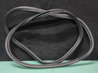 уплотнитель двери BMW 5 серия G30/G31 G30 2017, 2.0 л., i, гибрид, АКПП, 475 black-sapphire metallic, седан, задний привод, правый руль, 7337000