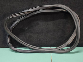 уплотнитель двери BMW 5 серия G30/G31 G30 2017, 2.0 л., i, гибрид, АКПП, 475 black-sapphire metallic, седан, задний привод, правый руль, 7381326