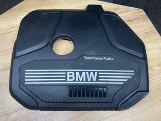 декоративная крышка двигателя BMW X1 F48 [рестайлинг] F48 2019, 1.5 л., бензин, 6МКПП, a300, внедорожник 5 дв., передний привод, правый руль