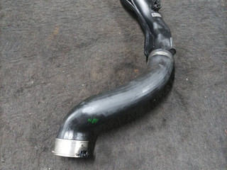 патрубок интеркулера BMW 5 серия F07/F10/F11 2012, 3.0 л., N57 D30 A, дизель, хетчбэк 5 дв., задний привод, правый руль, 7800145