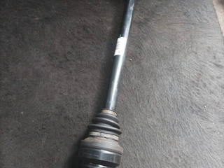 полуось задняя (приводной вал, ШРУС) BMW 5 серия F07/F10/F11 2012, 3.0 л., N57 D30 A, дизель, хетчбэк 5 дв., задний привод, правый руль, 7566074