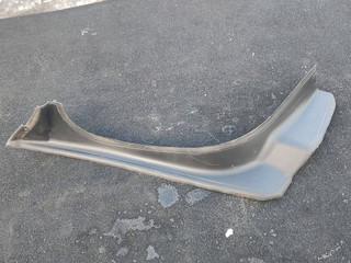 водосток крышки багажника BMW 5 серия G30/G31 2017, 2.0 л., i, гибрид, АКПП, седан, задний привод, 7400595
