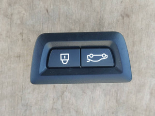 кнопка открытия багажника BMW X7 G07 2019, 3.0 л., B57 D30 A, дизель, АКПП, универсал, полный привод, 9275121