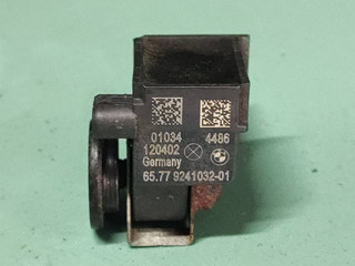 датчик удара BMW 5 серия F07/F10/F11 2010, 2.0 л., N20 B20 A, бензин, седан, 65779241032