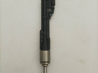 форсунка BMW 3 серия F30/F31/F34 F30 2012, 2.0 л., N20 B20 A, бензин, АКПП, черный, седан, задний привод, правый руль, 7639994, 0261500172