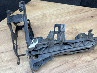 крепление фары левой BMW 6 серия F06/F12/F13 F06 2012, 4.0 л., D, дизель, АКПП, седан, задний привод, правый руль, 7200777