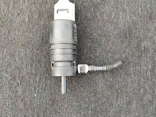 насос (моторчик) омывателя стекла BMW X3 F25 2014, 2.0 л., N47 D20 C, дизель, МКПП, 475, внедорожник 5 дв., полный привод, правый руль, 6934160