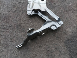 петля капота правая BMW X3 F25 2014, 2.0 л., N47 D20 C, дизель, МКПП, 475, внедорожник 5 дв., полный привод, правый руль
