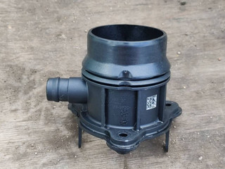 заслонка дроссельная BMW 2 серия F44 2022, 1.5 л., i, B38 A15 A, бензин, АКПП, белый(300), седан, передний привод, правый руль, 13718650761