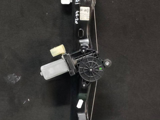 стеклоподъемник задний правый BMW 3 серия F30/F31/F34 F31 2014, 2.0 л., N47 D20 C, дизель, МКПП, синий, универсал, полный привод, правый руль, 7351050