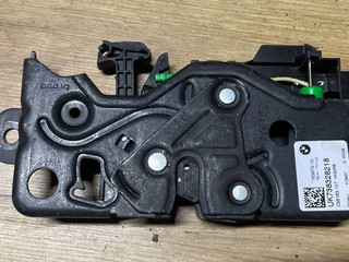 замок багажника BMW 1 серия F40 2020, 1.5 л., i, B38 A15 A, бензин, АКПП, b39, хетчбэк 5 дв., задний привод, правый руль, 7383282