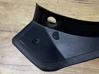 водосток крышки багажника BMW 1 серия F40 2020, 1.5 л., i, B38 A15 A, бензин, АКПП, b39, хетчбэк 5 дв., задний привод, правый руль, 7450665