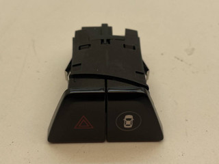 кнопка аварийной сигнализации BMW 5 серия G30/G31 G30 2018, 3.0 л., B57 D30 A, дизель, АКПП, синий, седан, полный привод, правый руль, 61316993047