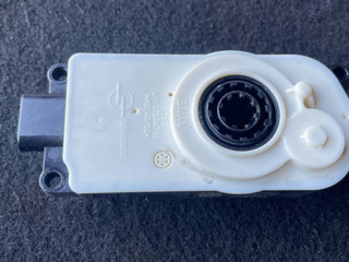 жалюзи BMW 2 серия F44 2022, 1.5 л., i, B38 A15 A, бензин, АКПП, белый(300), седан, передний привод, правый руль, 9881646