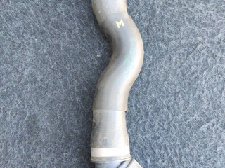 патрубок (трубопровод, шланг) BMW 5 серия G30/G31 G30 2018, 3.0 л., B57 D30 A, дизель, АКПП, синий, седан, полный привод, правый руль, 17128572906