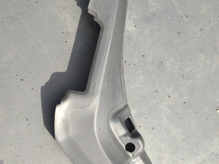 водосток крышки багажника BMW 1 серия F40 2022, 1.6 л., дизель, АКПП, 475, хетчбэк 5 дв., передний привод, правый руль, 51137466499