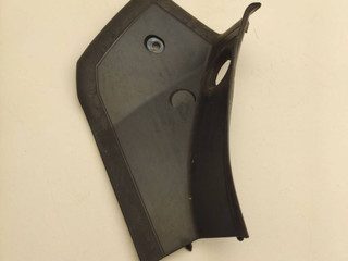 водосток крышки багажника BMW 1 серия F40 2022, 1.6 л., дизель, АКПП, 475, хетчбэк 5 дв., передний привод, правый руль, 7450665