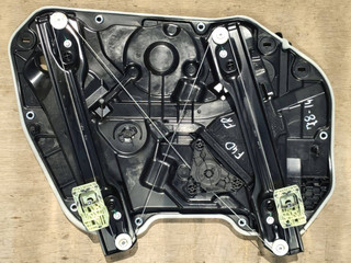 стеклоподъемник передний правый BMW 1 серия F40 2022, 1.6 л., дизель, АКПП, 475, хетчбэк 5 дв., передний привод, правый руль, 5A02FB2