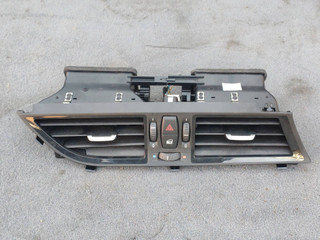 дефлектор обдува салона BMW Z4 E89 (2009 - 2016), 2.0 л., i, N20 B20 B, бензин, МКПП, b39 mineral-grau metallic, родстер, задний привод, правый руль, 9287071