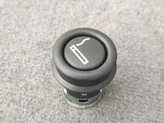прикуриватель BMW Z4 E89 (2009 - 2016), 2.0 л., i, N20 B20 B, бензин, МКПП, b39 mineral-grau metallic, родстер, задний привод, правый руль, 6969134
